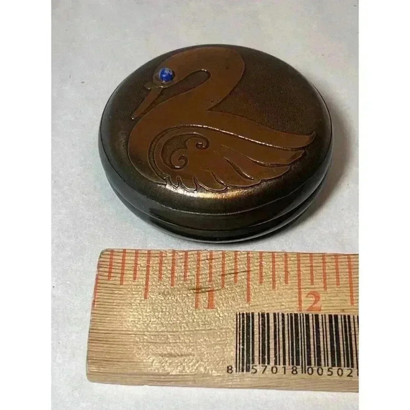 Vintage Modernist Taller Origen Chile Round Brass Swan Lapis Box Signed - Picture 6 of 7